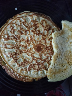 A picture of Fluffy pancakes 😋😋.