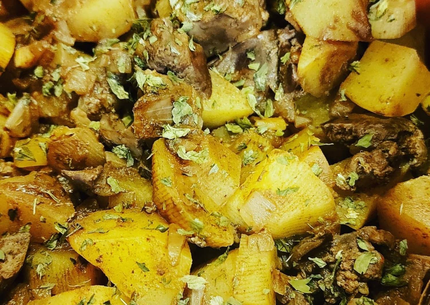 Ricetta Fegatini di pollo in umido di Angela Ferranti - Cookpad