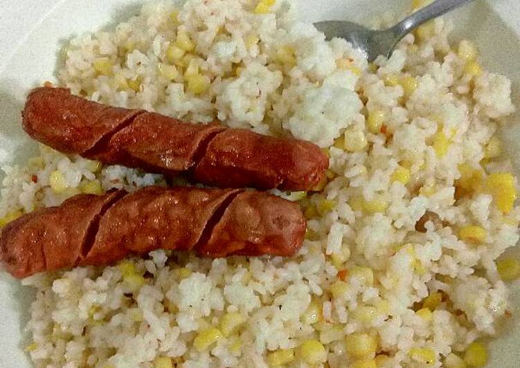 Resep Nasi goreng jagung-sosis oleh endah thessiandi - Cookpad