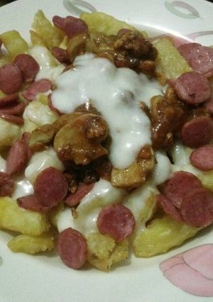 Foto resep Volcano fries mozarella with bolognais