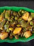 Sem allu matar ki sabji