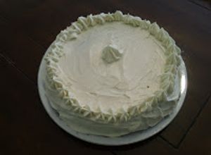 Una foto de PASTEL DE ZANAHORIA / GLASEADO DE QUESO CREMA
