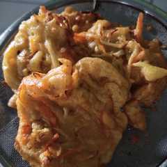 รูปของ Bakwan sayur sattt settt