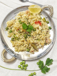 मटर पोहा (Matar Poha recipe in Hindi) रेसिपी मुख्य फोटो