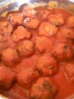 Una foto de Albóndigas con tomate