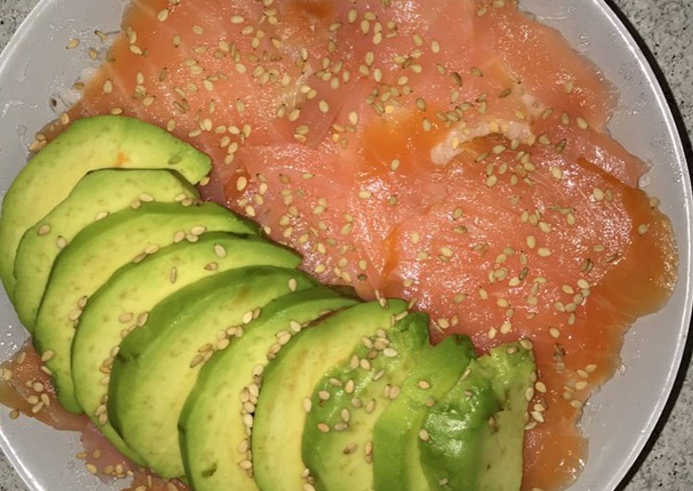 Chirashi Saumon avocat