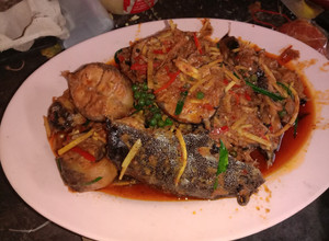 รูปของ ผัดเผ็ดปลาดุก