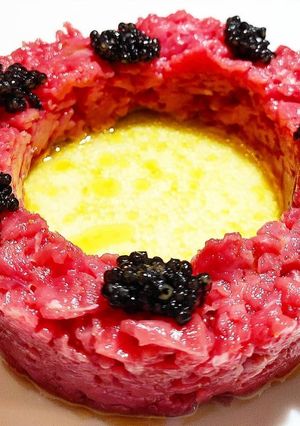 Foto di Tartare di manzo e caviale