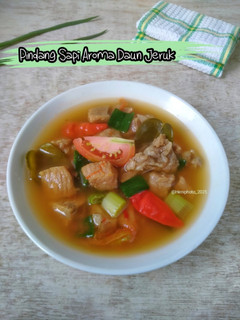 Foto resep Pindang Sapi Aroma Daun Jeruk