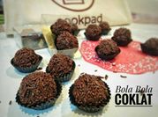 Gambar bola bola coklat sprinkle