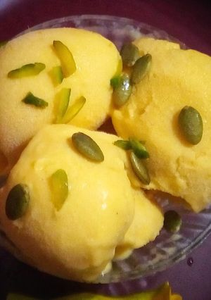 A picture of Mango Ice-cream.