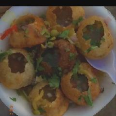 A picture of Panipuri.