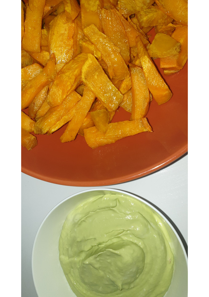 Una foto de 🥑Salsa de aguacate con babata frita