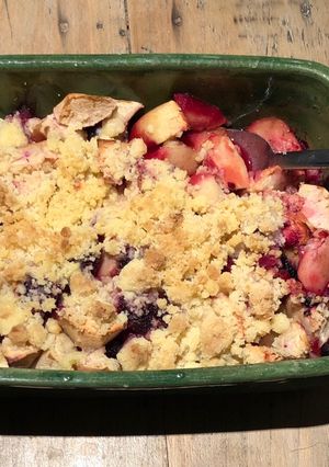 Une photo de Crumble pommes & fruits rouges