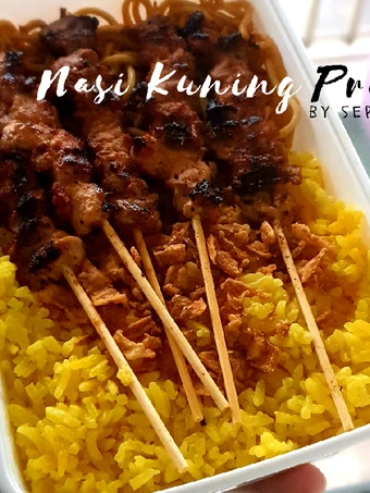 Cara Simple Membuat Resep  Nasi Kuning Praktis Rice Cooker Menul (versi 2) yang Bikin Ngiler, Bikin Ketagihan