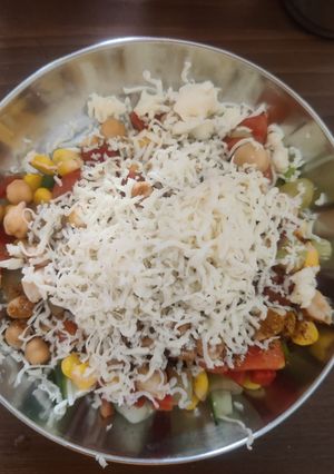 A picture of Vegetable salad.
