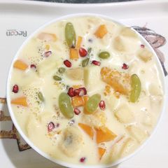 A picture of Fruit custard.