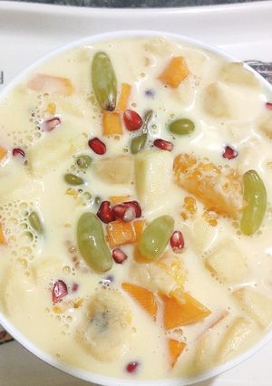 A picture of Fruit custard.