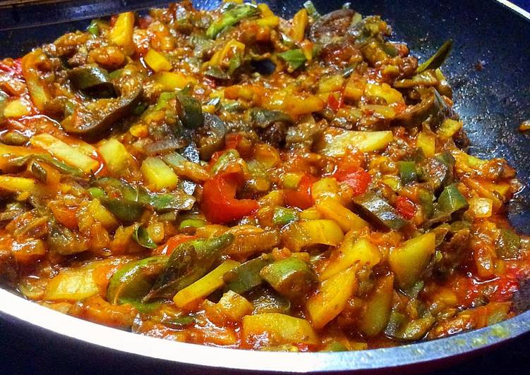 Brinjal potato with ketchup