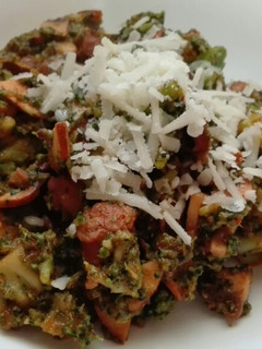 Una foto de Salteado de Brócoli y Champiñones con Chistorra