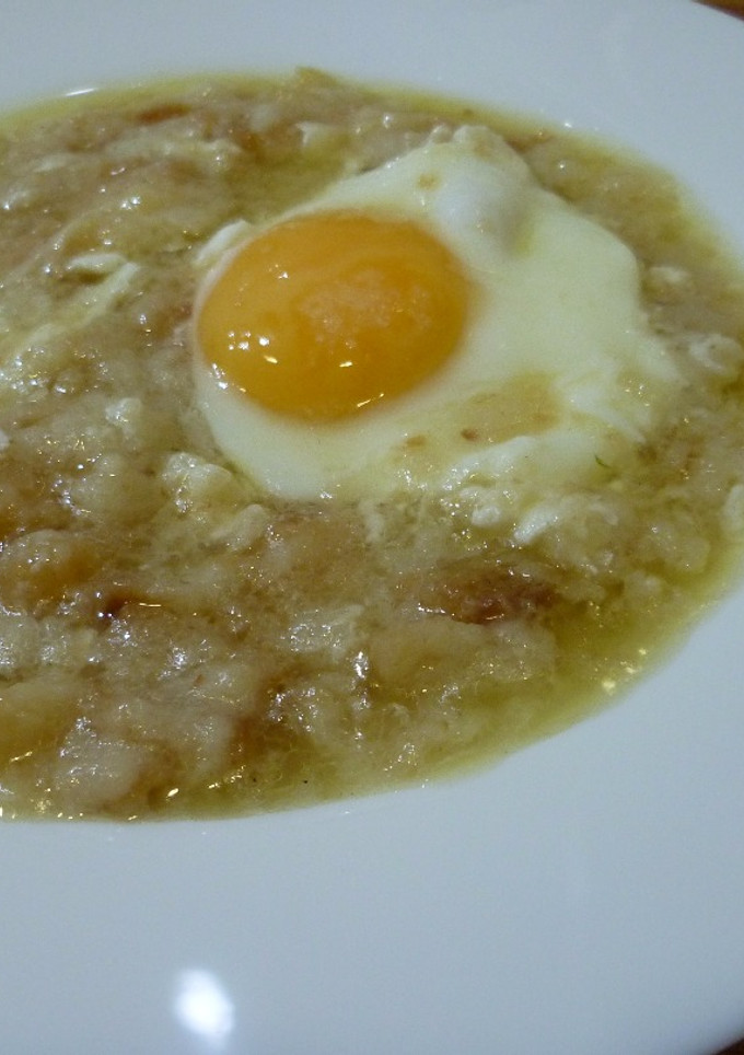Una foto de Sopa de ajo