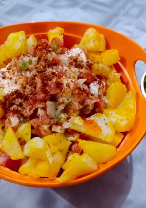 A picture of Achari chana chaat.
