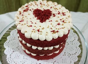 Una foto de Red velvet cake (torta de terciopelo rojo)