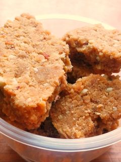 கோதுமை பர்ஃபி செய்முறை முக்கிய புகைப்படம்