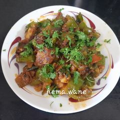 A picture of Shimla mirchi potato bhaji.