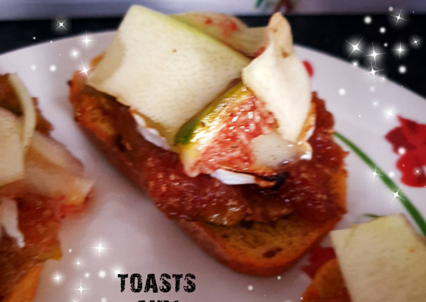 Toasts aux figues fraîches du jardin chèvre miel 🍯 courgettes