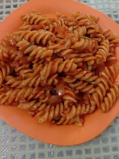 अनियन पास्ता (onion pasta recipe in Hindi) रेसिपी मुख्य फोटो