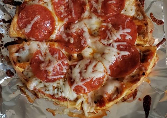 Keto Chaffle Pizza