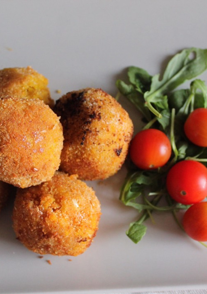 Una foto de Arancini ("Croquetas" de arroz) 🇮🇹
