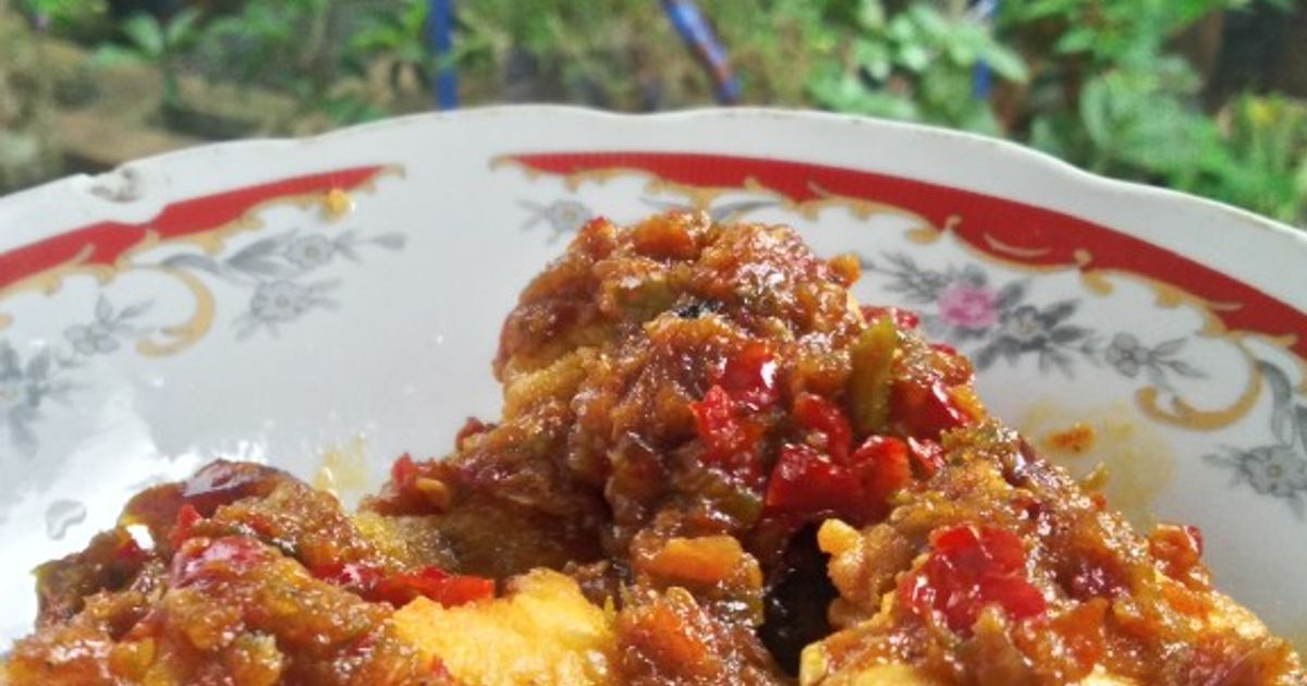 Ayam geprek andalan keluarga