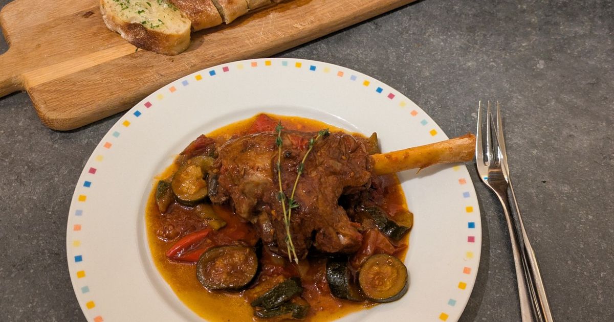 Resep One Pot Lamb Shanks and Ratatouille Enak, Praktis, dan... - foto hasil masakan Resep One Pot Lamb Shanks and Ratatouille Enak, Praktis, dan... - foto hasil masakan