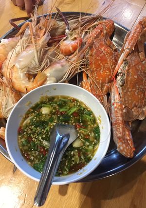 รูปของ น้ำจิ้มปูกุ้งนึ่งหอมๆ😋😋😋