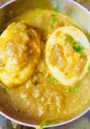एग करी (Egg curry recipe in hindi) रेसिपी मुख्य फोटो