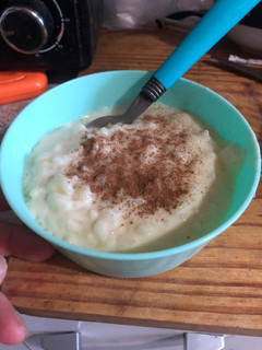 Una foto de Arroz con leche cremoso