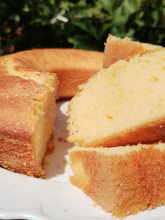 Una foto de Budín de limón 🍋