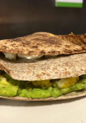 Φωτογραφία της συνταγής Tortilla με αβοκάντο και αυγό