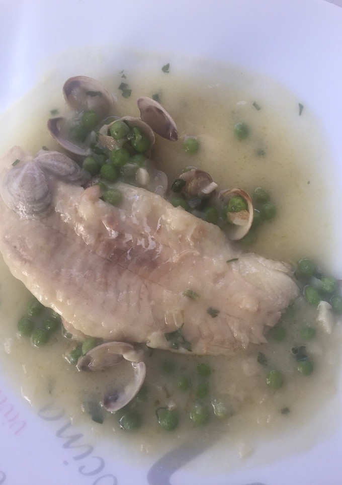 Una foto de Merluza en salsa verde