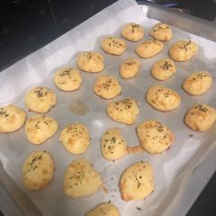 A picture of Cheese Buns.