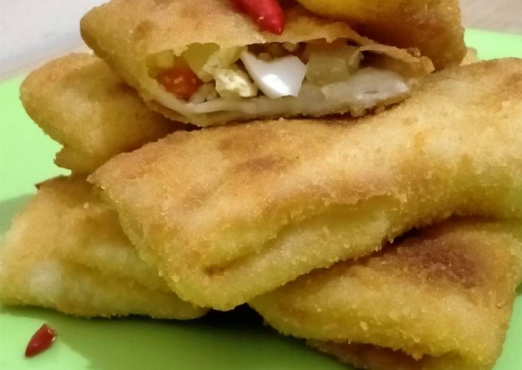 13. Risoles Spesial