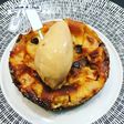 Clafouti de peras y chocolate con helado de Dulce de leche