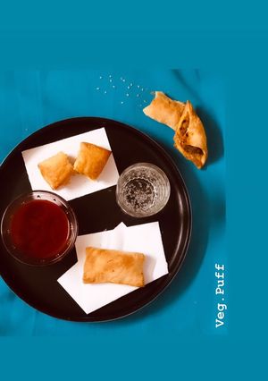 A picture of Veg Puff.