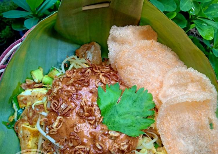 Tahu Telur Bumbu Kacang