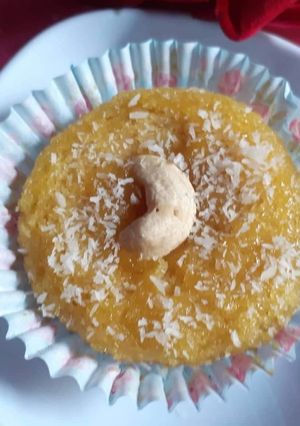 A picture of Steamed Rice cup cake.