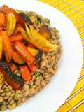 Salada morna de lentilha com legumes assados