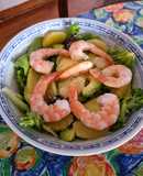 Ensalada de camarón con naranja y aguacate