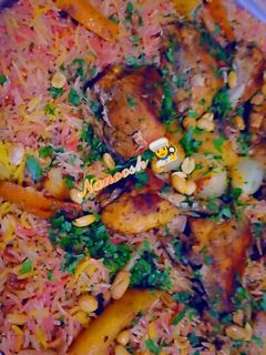صورة لوصفة مندي الدجاج بالارز الملون 🍲🥗